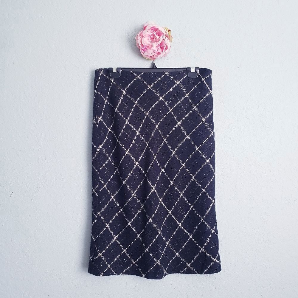 White House Black Market Black Metallic Tweed Skirt